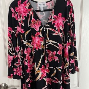 Joseph Ribkoff top - Fushia/black floral  -size US 18 - NWT